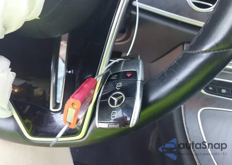 2022 Mercedes-Benz E 350 from USA, damaged, VIN W1KZF8DBXNB097208